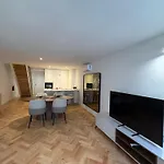 Luxury Duplex With Terrace By Perpetual Relax Braga