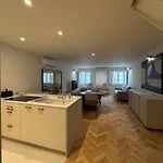 Apartman Luxury Duplex With Terrace By Perpetual Relax *