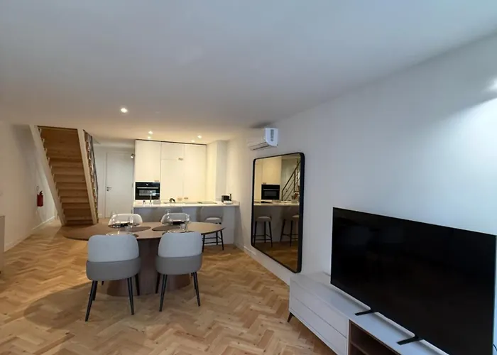 Luxury Duplex With Terrace By Perpetual Relax Braga